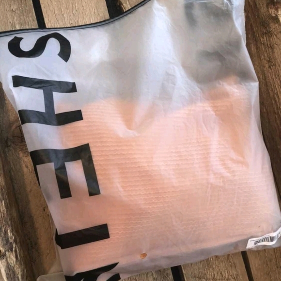 SHEIN SEXY MUSTARD DRESS. L EUC - Picture 2 of 4